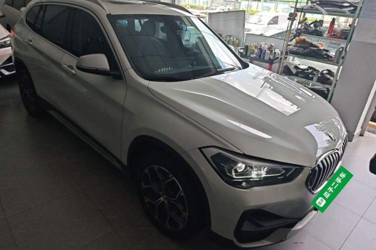 Used BMW X1 2022 sDrive20Li Fashion Model Front Right 45 Deg