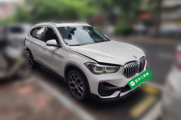 Used BMW X1 2022 sDrive25Li Leading Model Front Right 45 Deg