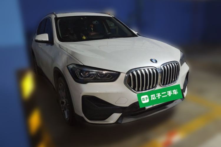 Used BMW X1 2022 sDrive25Li Leading Model Front Right 45 Deg