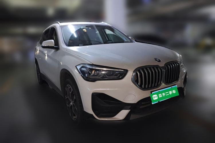Used BMW X1 2022 sDrive25Li Leading Model Front Right 45 Deg