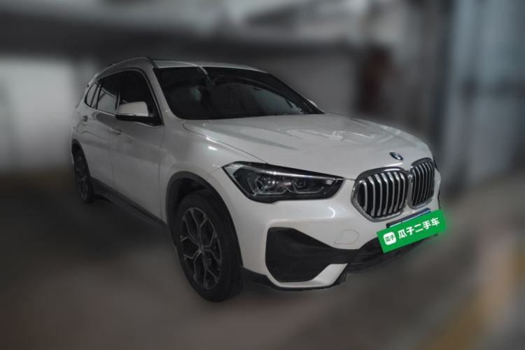 Used BMW X1 2022 sDrive25Li Leading Model Front Right 45 Deg