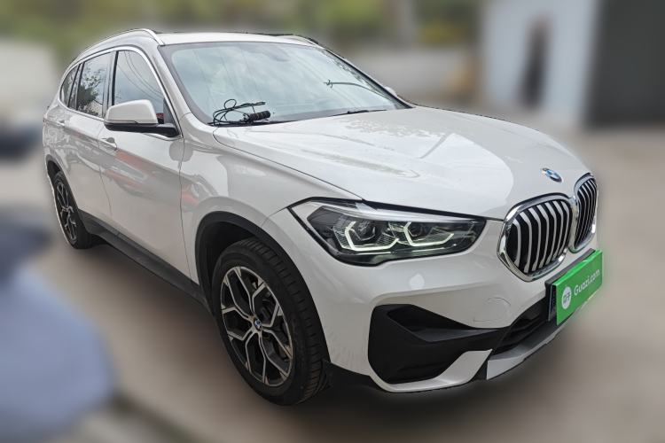 Used BMW X1 2022 sDrive25Li Leading Model Front Right 45 Deg