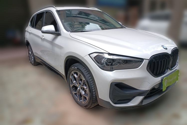 Used BMW X1 2022 sDrive25Li Leading Model Front Right 45 Deg
