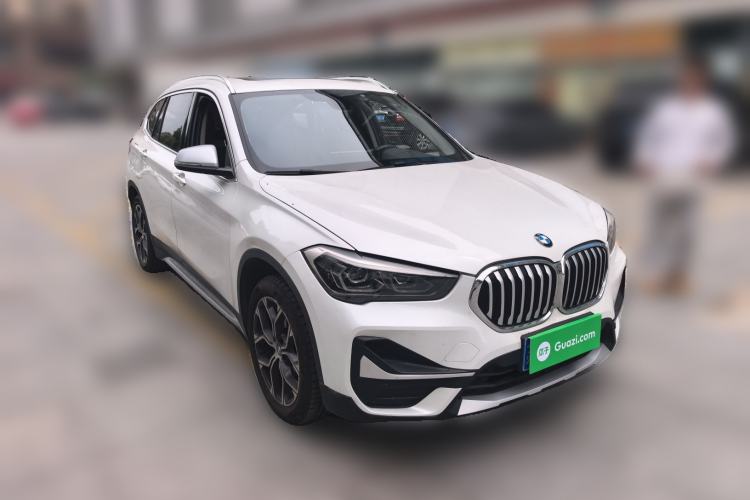 Used BMW X1 2022 sDrive20Li Fashion Model Front Right 45 Deg
