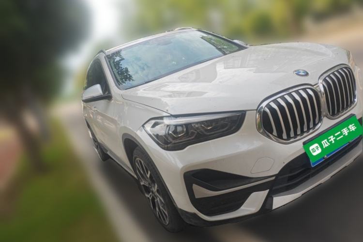 Used BMW X1 2022 Updated xDrive25Li Premium Edition Front Right 45 Deg