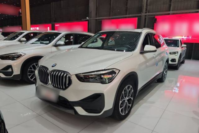 BMW X1 2022 sDrive25Li Leading Model usado