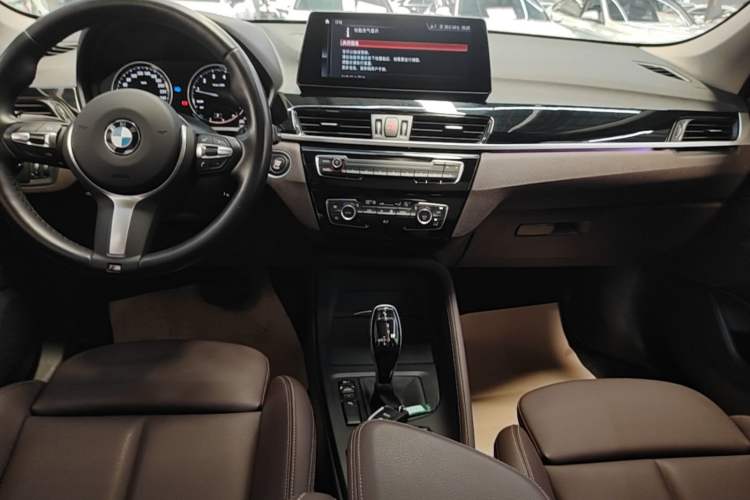 Used BMW X1 2022 sDrive25Li Leading Model Gear Lever