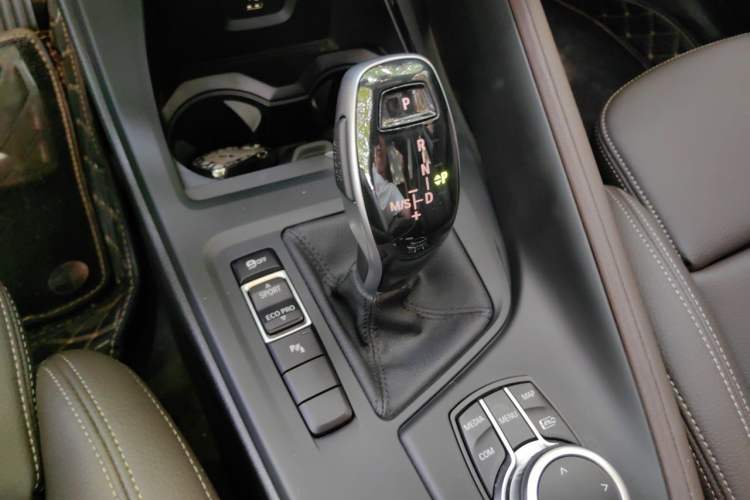 Used BMW X1 2022 sDrive25Li Leading Model Gear Lever