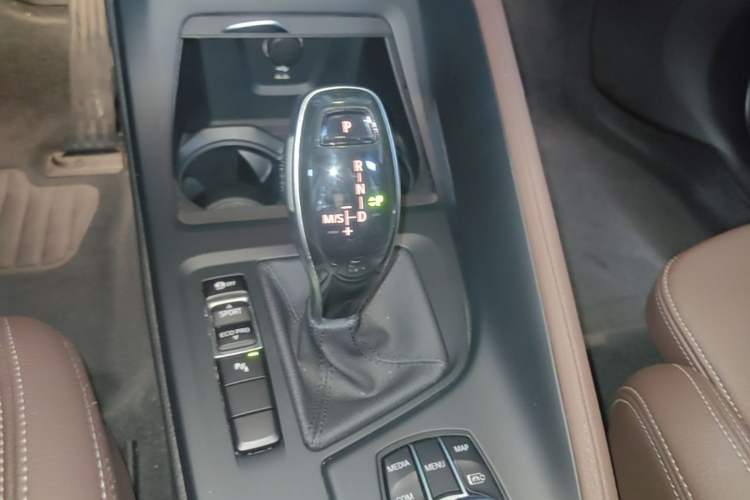 Used BMW X1 2022 sDrive25Li Leading Model Gear Lever