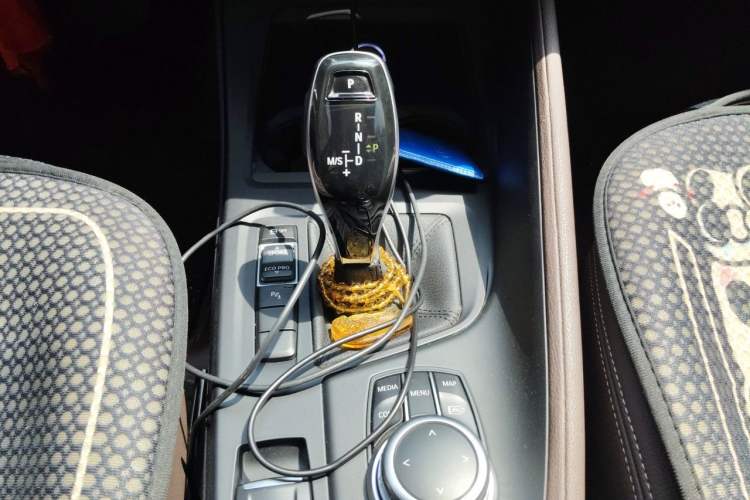 Used BMW X1 2022 sDrive25Li Leading Model Gear Lever