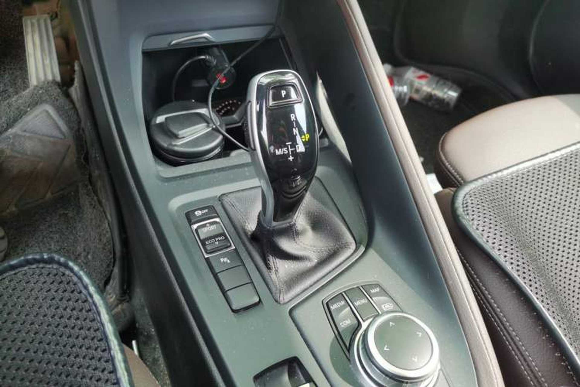 Used BMW X1 2022 sDrive25Li Leading Model Gear Lever