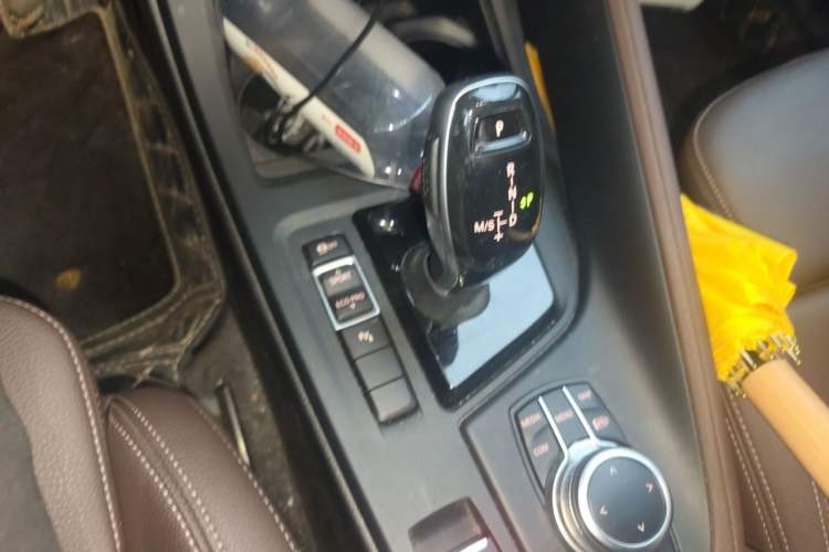 Used BMW X1 2022 sDrive25Li Leading Model Gear Lever