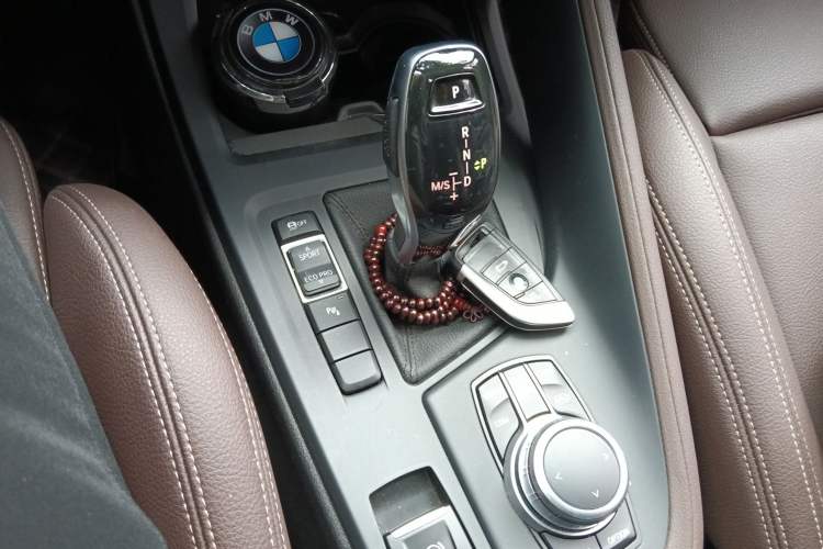 Used BMW X1 2022 sDrive25Li Leading Model Gear Lever