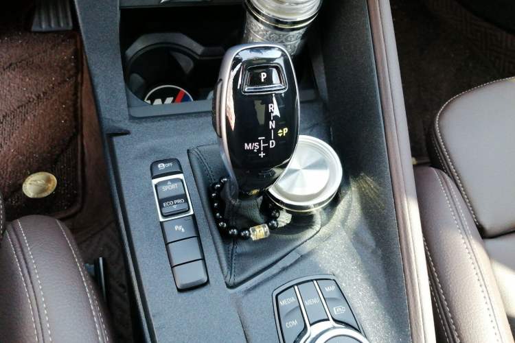 Used BMW X1 2022 sDrive25Li Leading Model Gear Lever