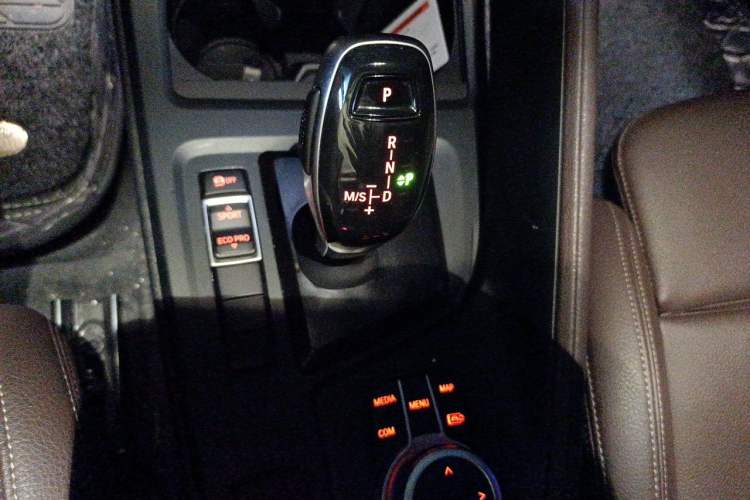 Used BMW X1 2022 sDrive25Li Leading Model Gear Lever