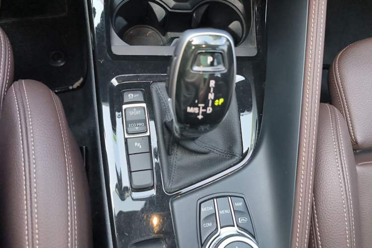 Used BMW X1 2022 sDrive20Li Luxury Model Gear Lever