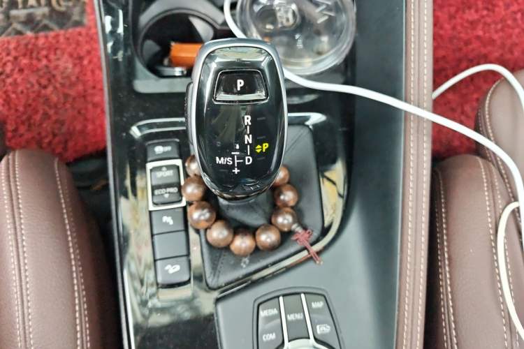 Used BMW X1 2022 Updated xDrive25Li Premium Edition Gear Lever