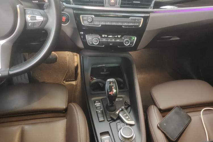 Used BMW X1 2022 sDrive25Li Leading Model Gear Lever