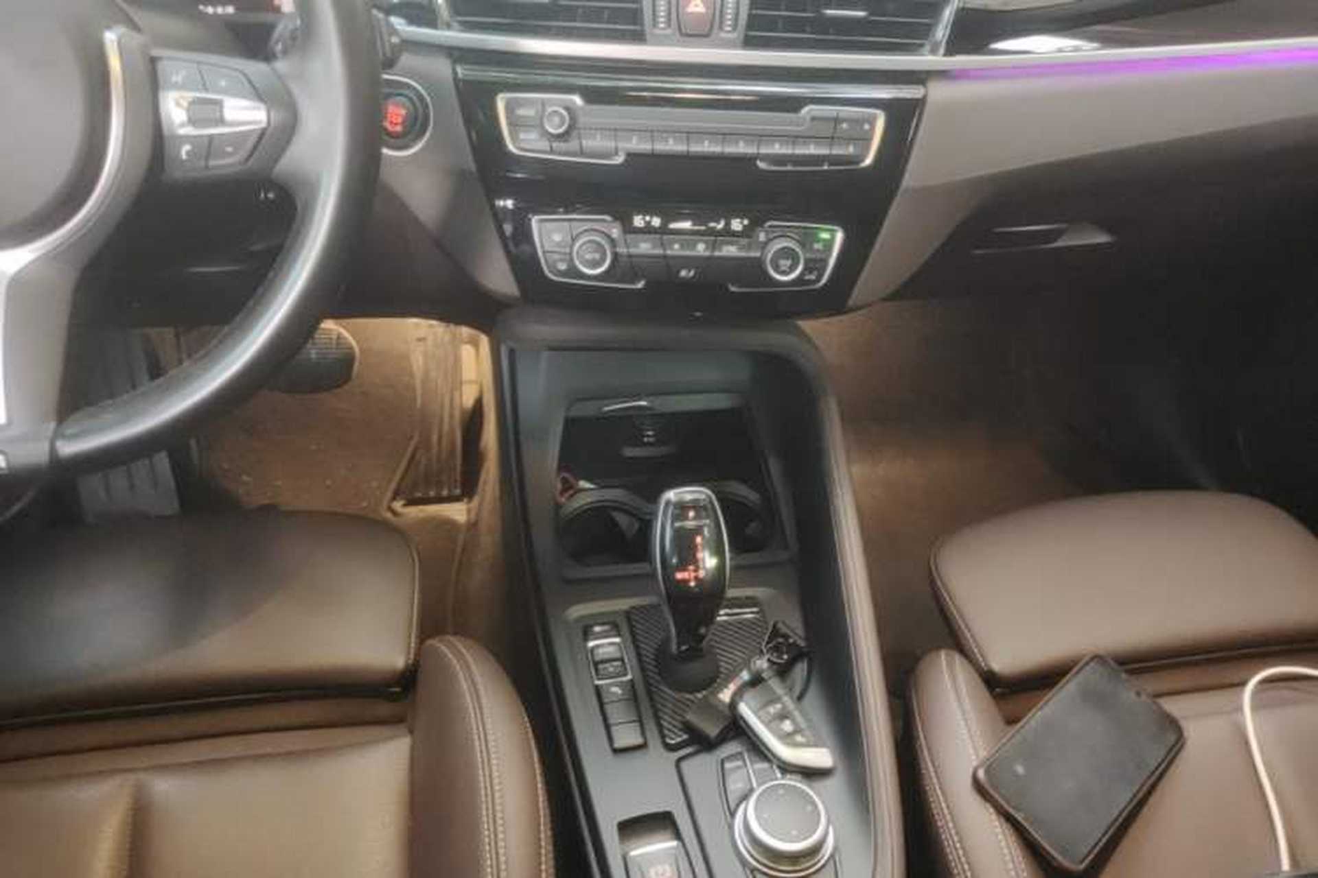 Used BMW X1 2022 sDrive25Li Leading Model Gear Lever