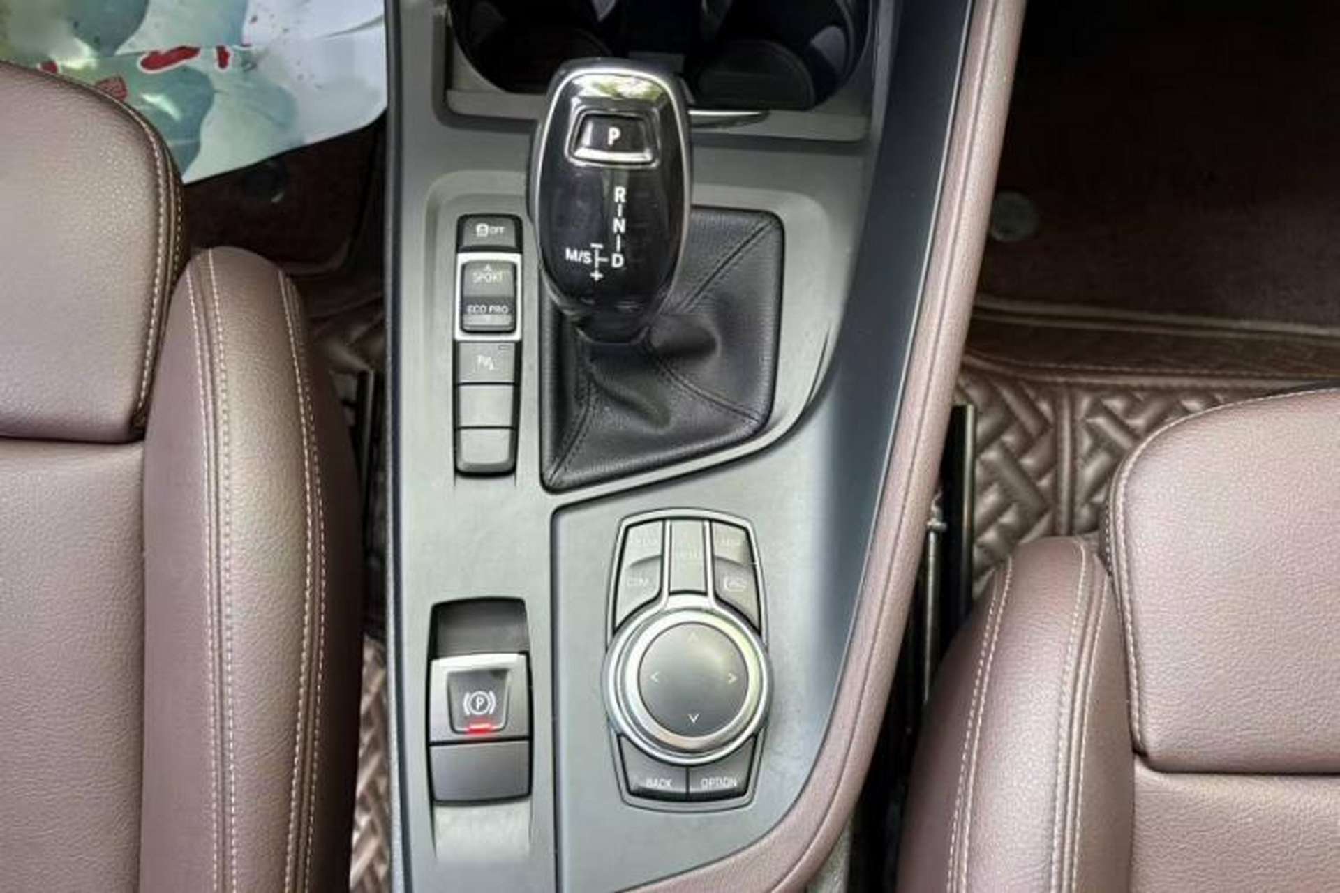 Used BMW X1 2022 sDrive25Li Leading Model Gear Lever