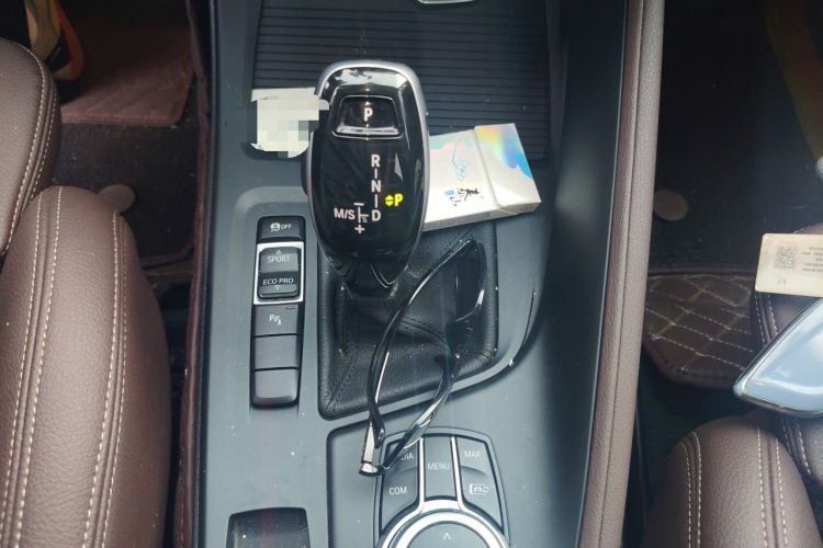 Used BMW X1 2022 sDrive25Li Leading Model Gear Lever