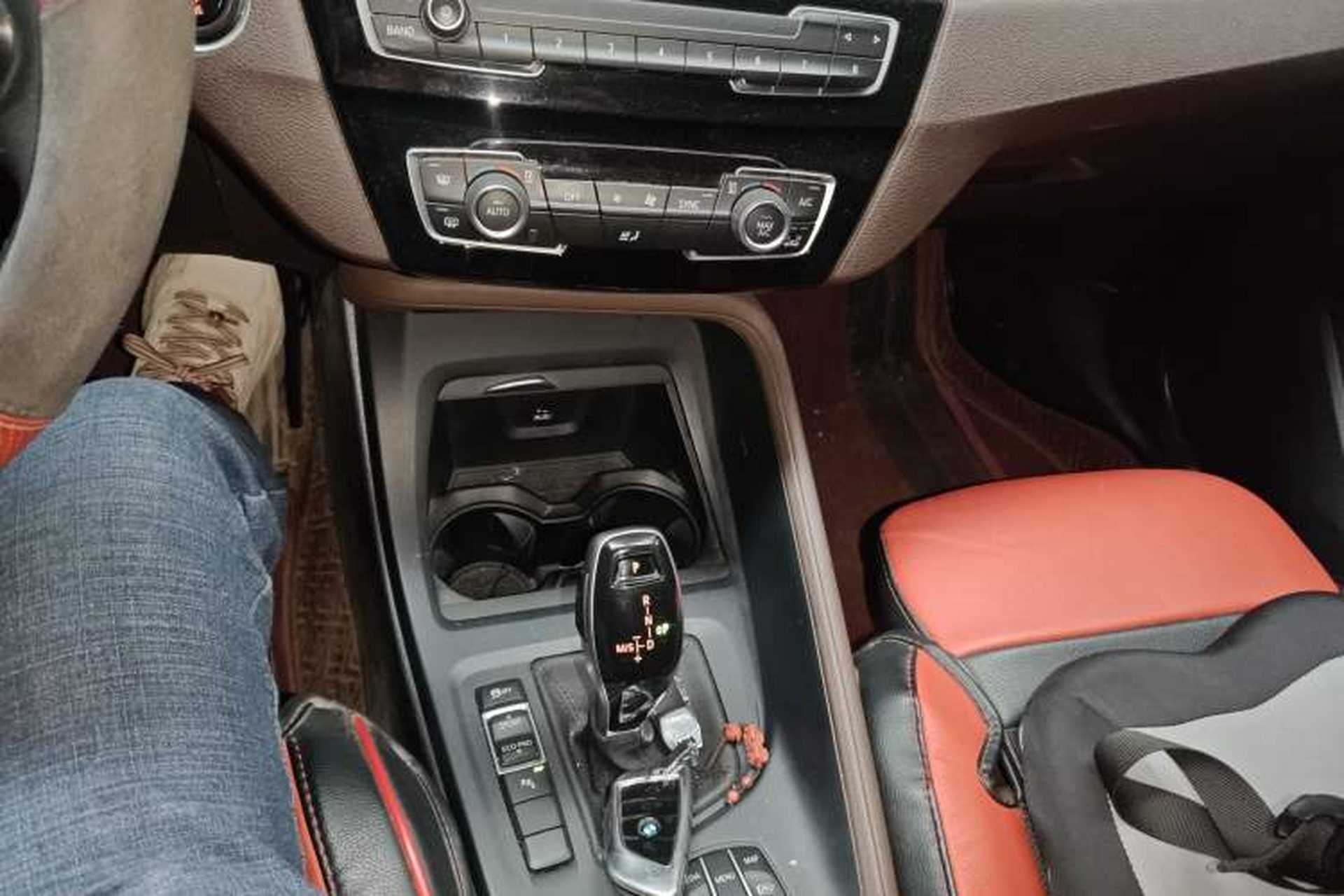 Used BMW X1 2022 sDrive25Li Leading Model Gear Lever