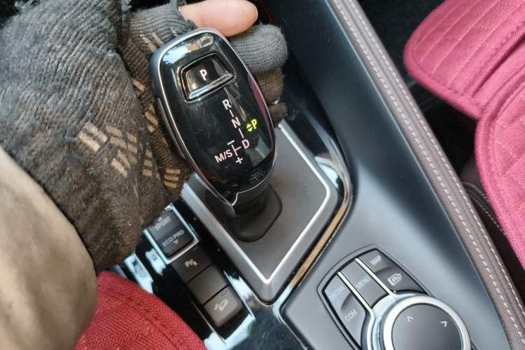 Used BMW X1 2022 xDrive25Li Luxury Model Gear Lever