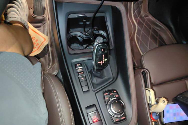 Used BMW X1 2022 sDrive25Li Leading Model Gear Lever