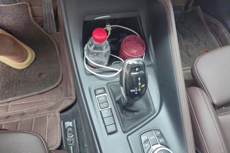 Used BMW X1 2022 sDrive25Li Leading Model Gear Lever