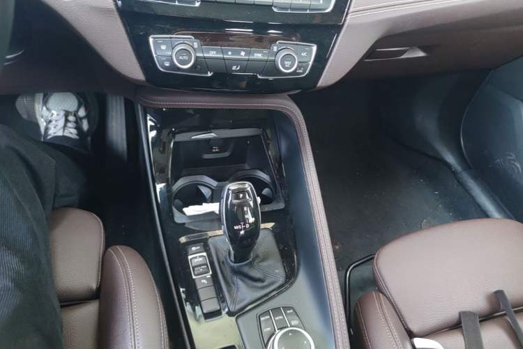 Used BMW X1 2022 sDrive20Li Luxury Model Gear Lever