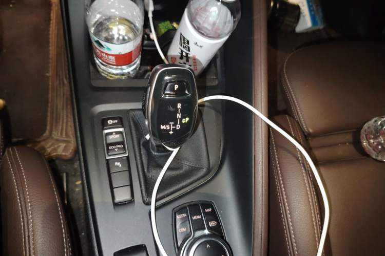 Used BMW X1 2022 sDrive25Li Leading Model Gear Lever