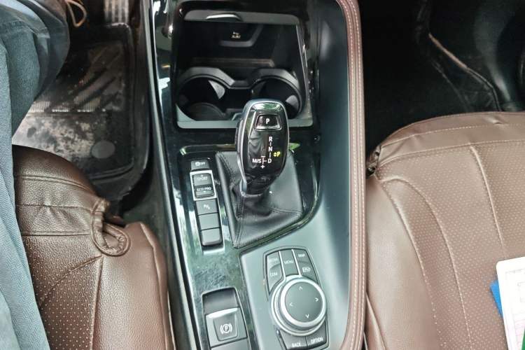 Used BMW X1 2022 sDrive20Li Luxury Model Gear Lever