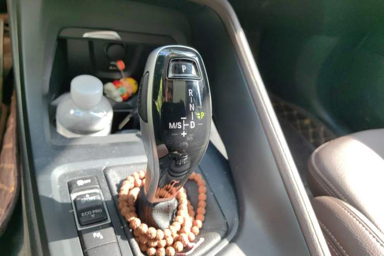 Used BMW X1 2022 sDrive25Li Leading Model Gear Lever
