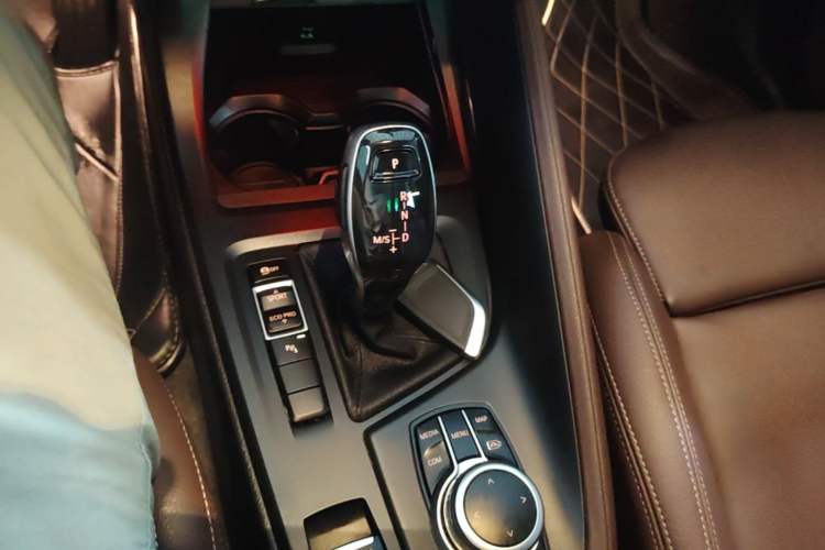 Used BMW X1 2022 sDrive25Li Leading Model Gear Lever