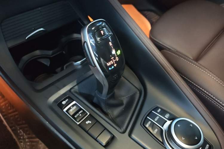 Used BMW X1 2022 sDrive25Li Leading Model Gear Lever
