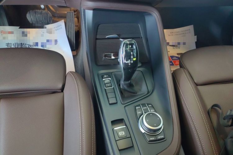 Used BMW X1 2022 sDrive25Li Leading Model Gear Lever