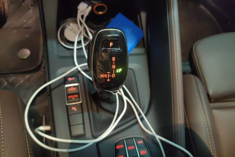Used BMW X1 2022 sDrive25Li Leading Model Gear Lever