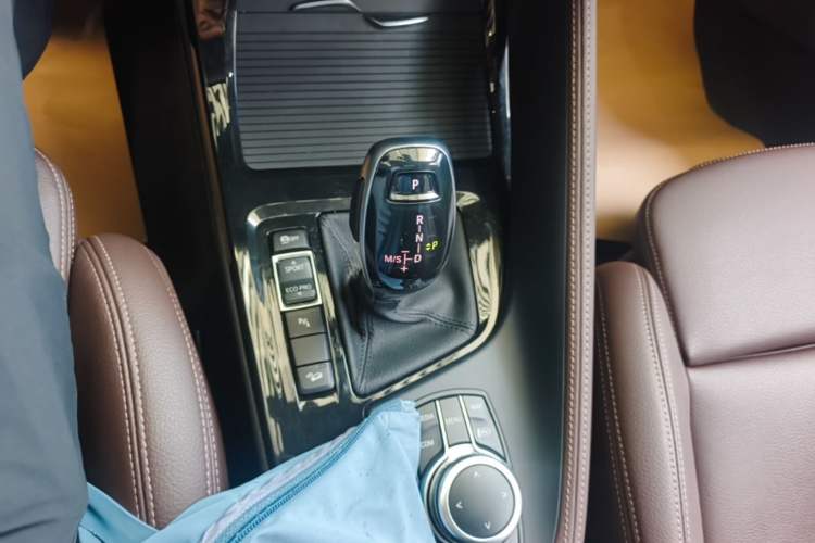 Used BMW X1 2022 Updated xDrive25Li Premium Edition Gear Lever