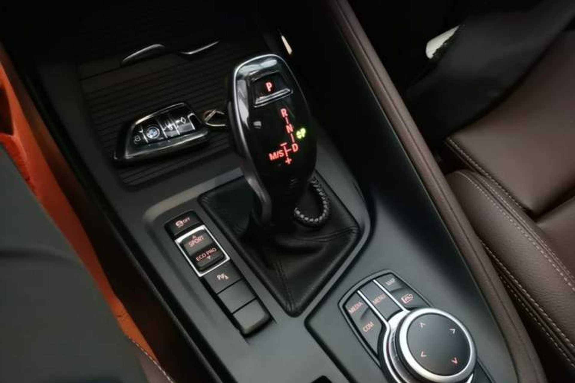 Used BMW X1 2022 sDrive25Li Leading Model Gear Lever