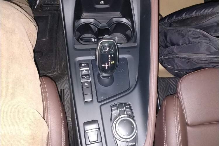 Used BMW X1 2022 sDrive25Li Leading Model Gear Lever