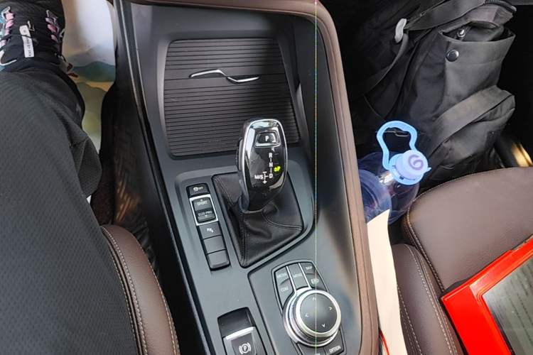 Used BMW X1 2022 sDrive25Li Leading Model Gear Lever