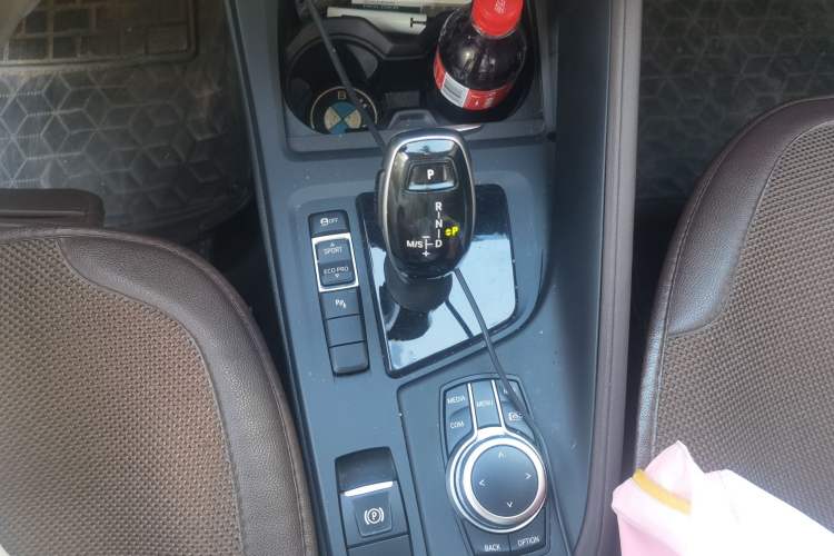 Used BMW X1 2022 sDrive25Li Leading Model Gear Lever