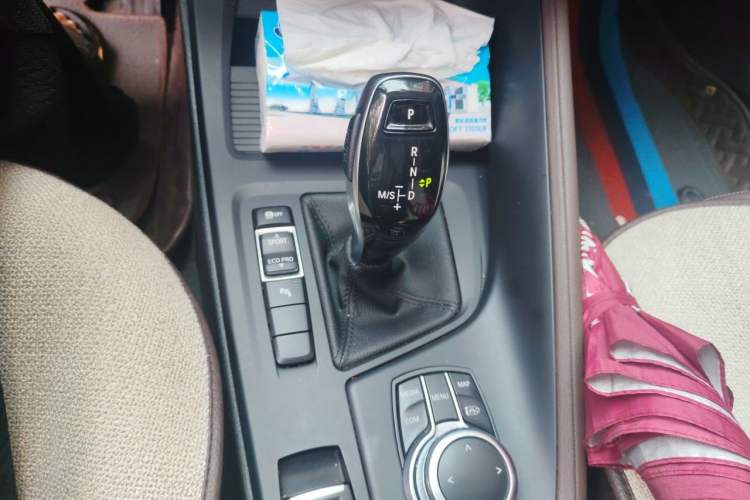 Used BMW X1 2022 sDrive25Li Leading Model Gear Lever