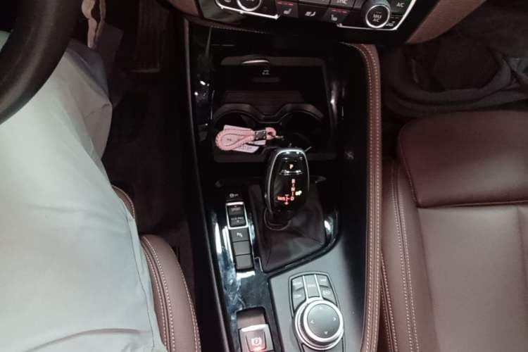 Used BMW X1 2022 sDrive20Li Luxury Model Gear Lever