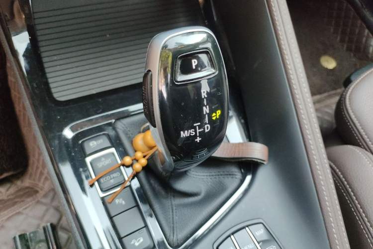 Used BMW X1 2022 xDrive25Li Luxury Model Gear Lever