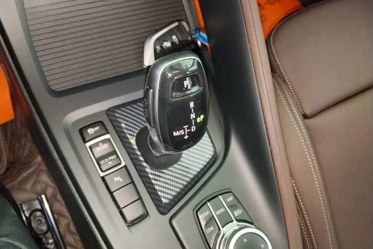 Used BMW X1 2022 sDrive25Li Leading Model Gear Lever