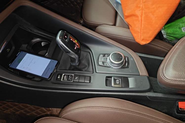 Used BMW X1 2022 sDrive25Li Leading Model Gear Lever