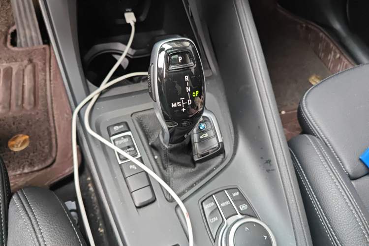 Used BMW X1 2022 sDrive25Li Leading Model Gear Lever