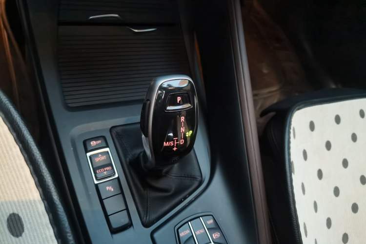 Used BMW X1 2022 sDrive25Li Leading Model Gear Lever