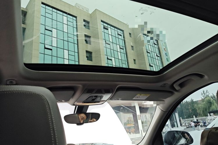 Used BMW X1 2022 xDrive25Li Luxury Model Headliner